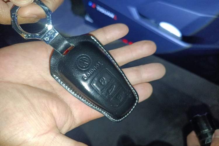 Used Volkswagen Tiguan L 2019 330TSI Automatic Two-Wheel Drive R-Line Flagship Model China VI Standard