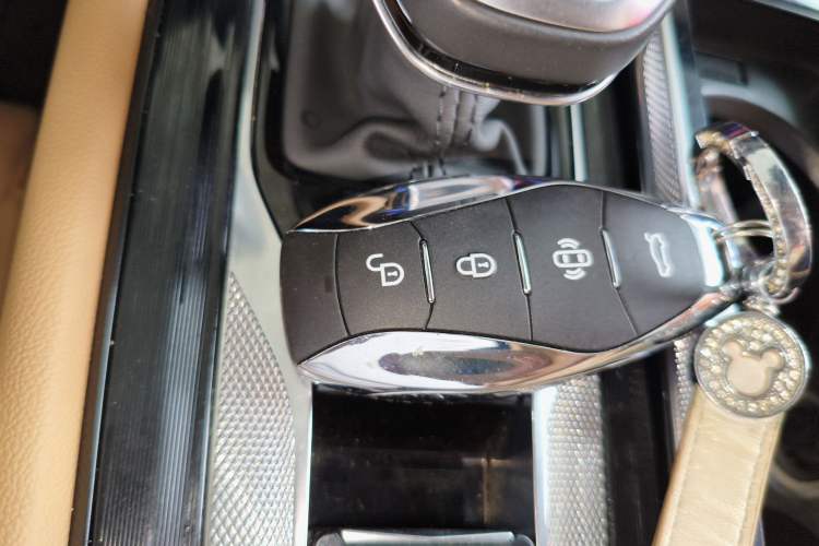 Used Hongqi H5 2023 2.0T Automatic Smart Connect Flagship Edition