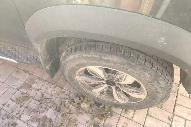 Used JAC T8 2019 2.0T Diesel Two-Wheel Drive Smart Connect Version Standard Double Cabin HFC4DB2-1D1
