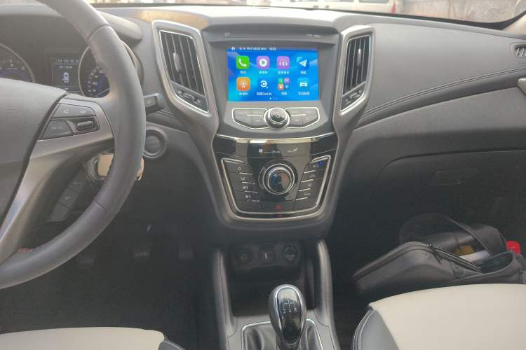 Used Changan CS35 2017 1.6L Manual Luxury Model
