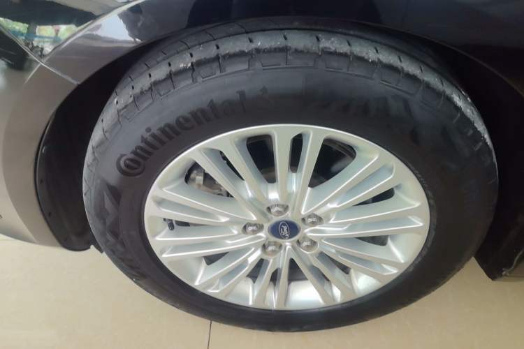 Used Ford Taurus 2017 EcoBoost 180 Luxury Model