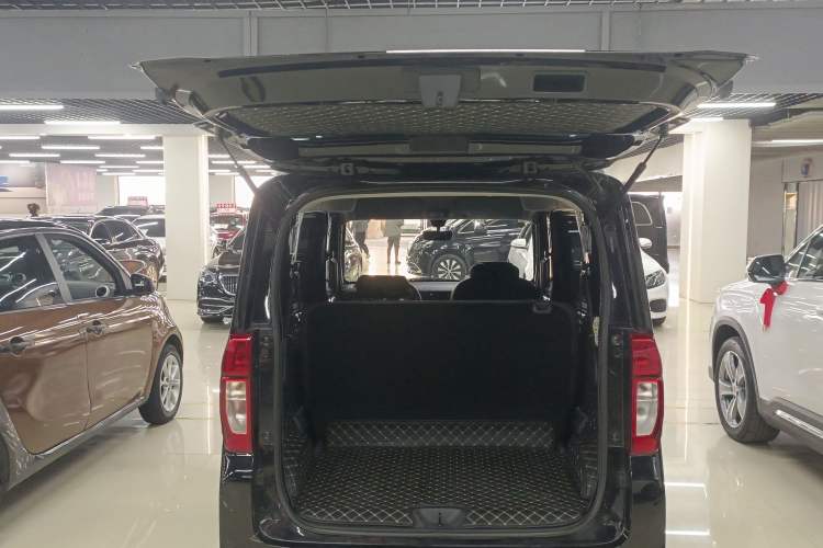 Used Wuling Zhiguang New Energy 2025 Comfort Model