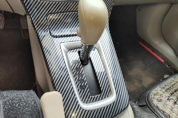 Used Nissan Sylphy 2012 1.6 XL CVT Luxury Edition Gear Lever