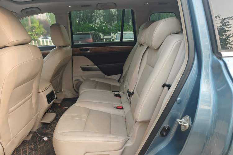 Used GAC Trumpchi GS8 2017 320T Four-Wheel Drive Luxury Smart Connectivity Version (7 Seats)
