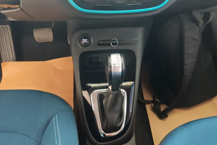 Used Renault Captur 2015 1.2T Automatic Standard Edition
