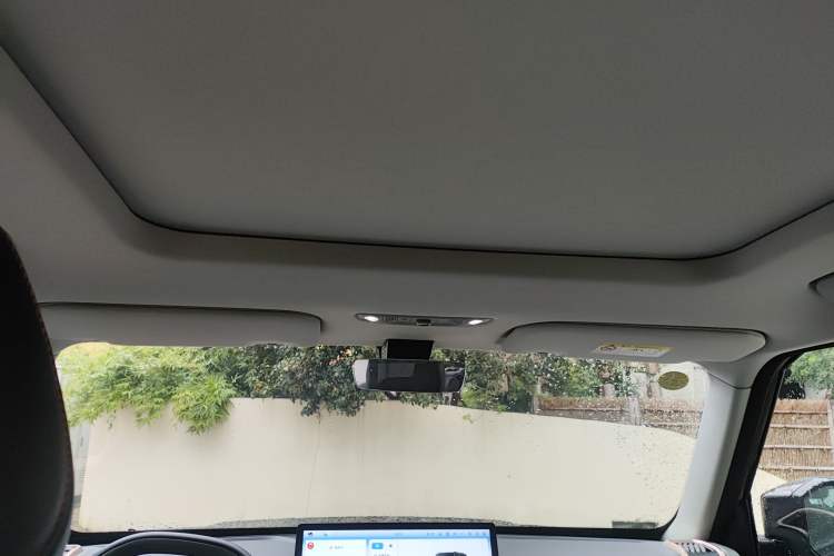 Used iCAR 03 2024 501km Two-Wheel Drive Long-Range Version