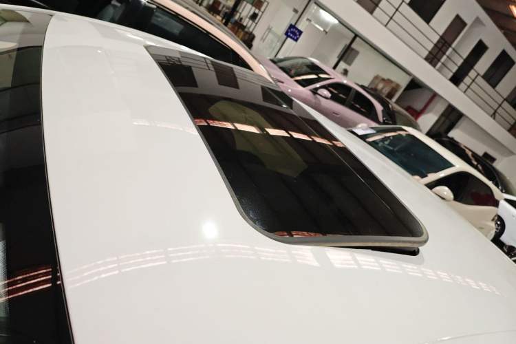 Used Roewe D6 2025 450km Deluxe Edition