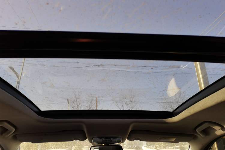 Used GAC Trumpchi GS8 2017 320T Two-Wheel Drive Luxury Smart Connectivity Version (7 Seats)
