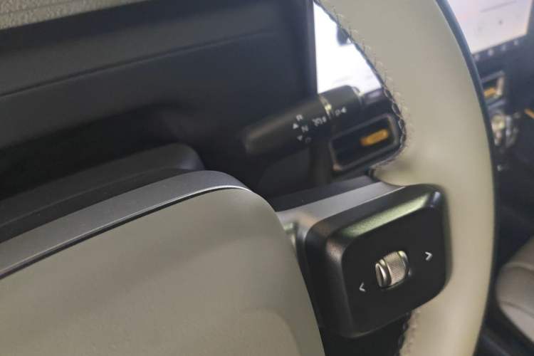 Used iCAR V23 2025 501 Four-Wheel Drive Intelligent Driving Version Gear Lever