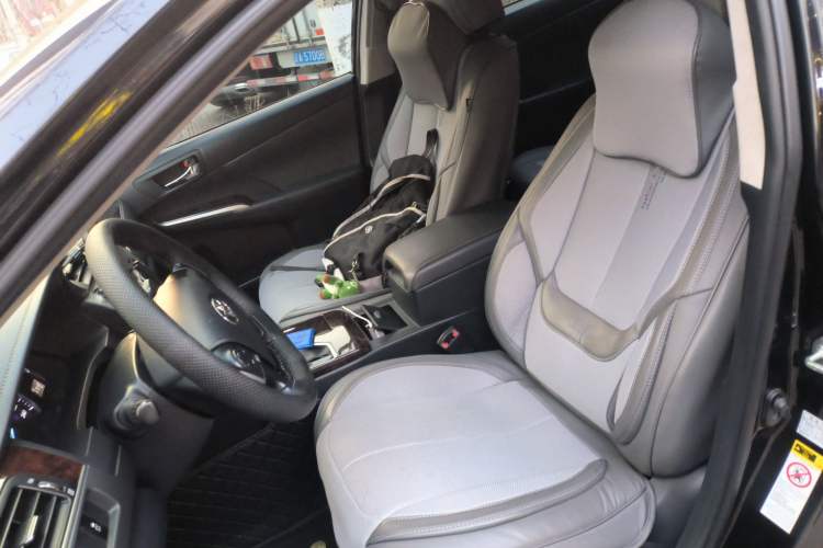 Used Toyota Camry 2016 2.0G 10th Anniversary Leading Edition