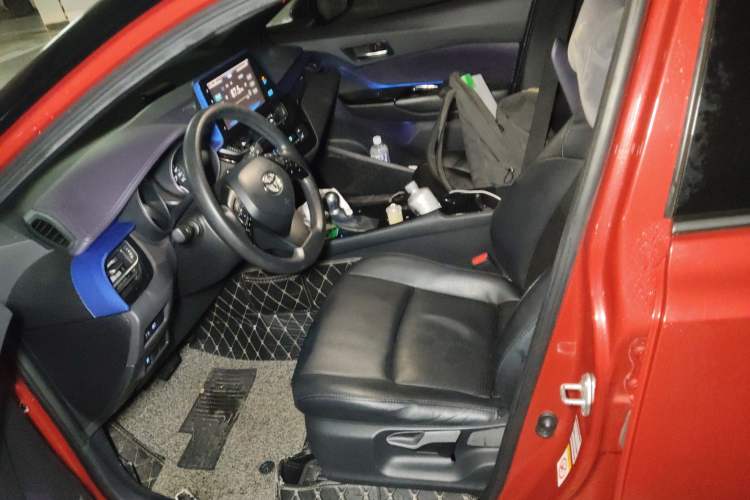 Used Toyota C-HR 2018 2.0L Leading with Sunroof China V Standard