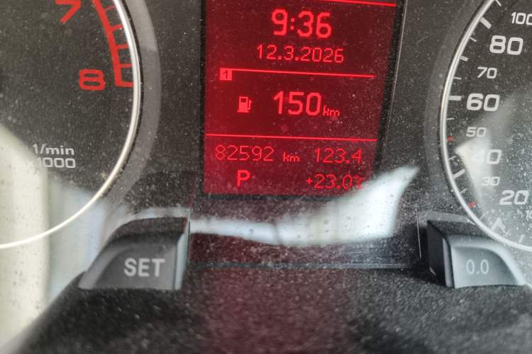 Used Audi A4L 2012 2.0 TFSI automatic standard version