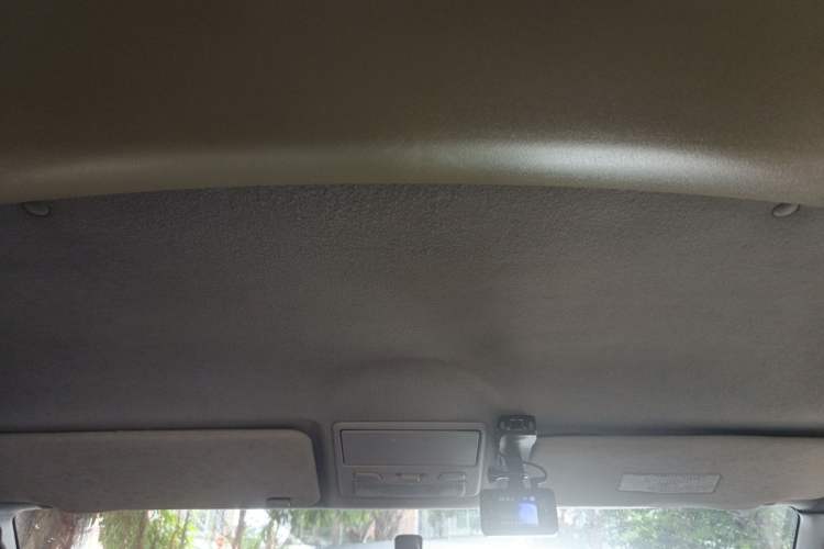 Used Mitsubishi Zinger 2010 2.0L Manual Classic Headliner