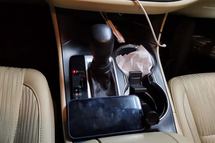 Used Toyota Highlander 2018 2.0T Two-Wheel Drive Elite Edition 7 Seats Emission Standard China V
