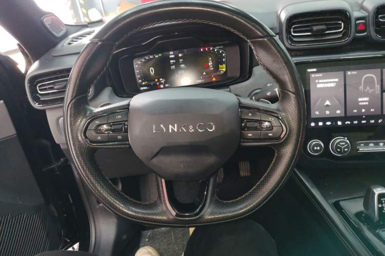 Used Lynk & Co 03 2022 2.0TD DCT JingPro Steering Wheel