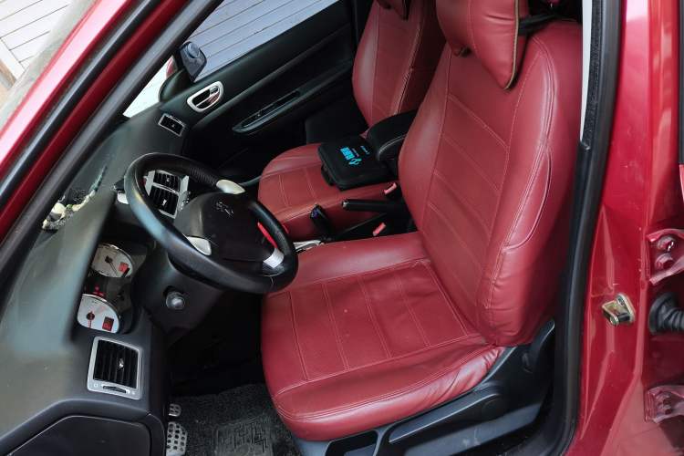 Used Peugeot 307 2012 1.6L Automatic CROSS
