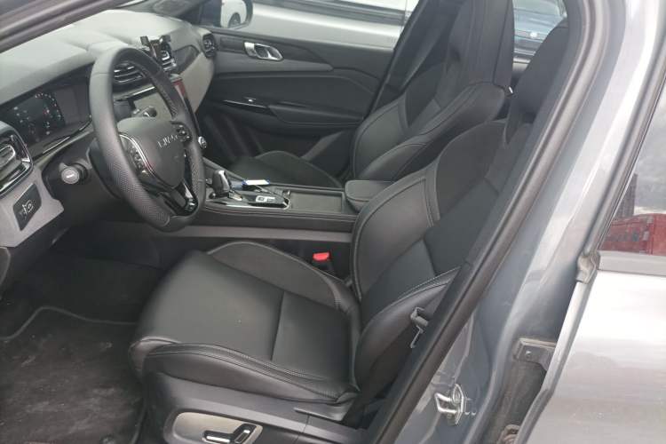 Used Lynk & Co 02 2021 1.5TD DCT Two-Wheel Drive Power Plus Left Front Seat