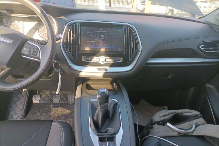 Used JETOUR X70M 2021 1.5T Manual Urban Partner 7-Seater