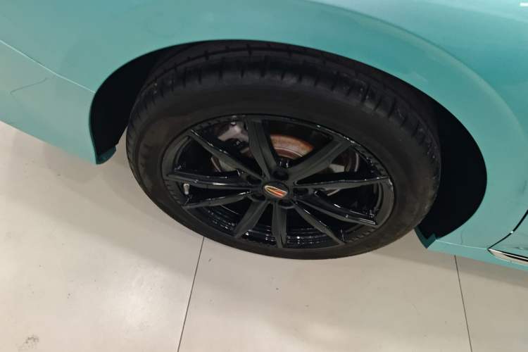 Used Hongqi H6 2023 2.0T ZhiZhen Edition