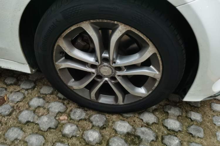 Used Mercedes-Benz C-Class 2015 C 200 L Sport Edition Right Front Wheel Hub