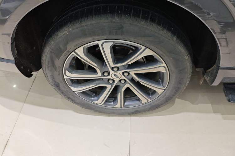 Used Ford Explorer 2023 EcoBoost 285 Four-Wheel Drive Stylish Plus Version 7 Seats