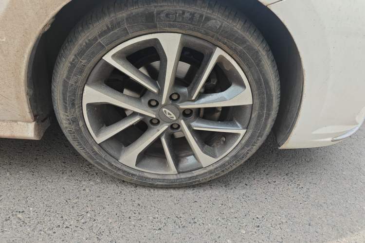 Used Chery Arrizo GX 2019 Pro 1.5T CVT Model Color Version China VI Standard Right Front Wheel Hub