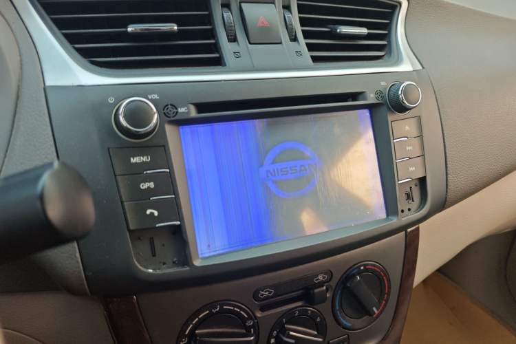 Used Nissan Sylphy 2012 1.6 XL CVT Luxury Edition Audio And AC Panel