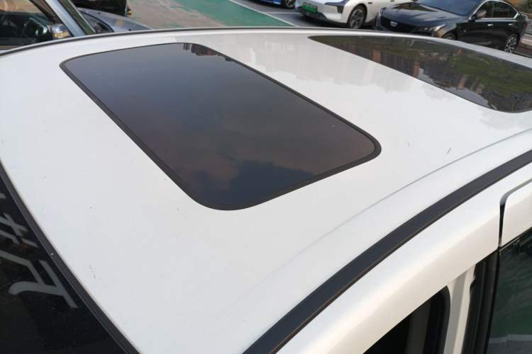 Used Honda Elysion 2022 2.0L eHEV Luxury First Edition
