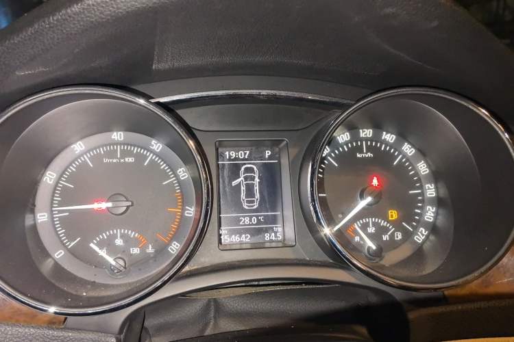 Used Skoda Superb 2013 1.4 TSI DSG Prestige Edition Instrument Cluster