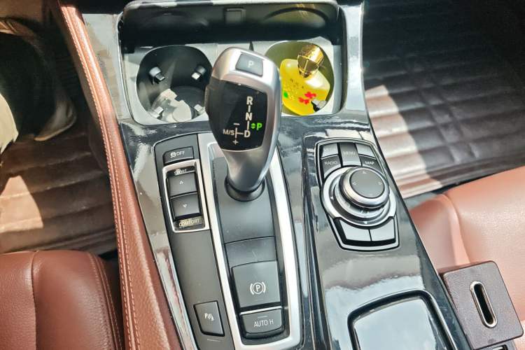 Used BMW 5 Series 2017 520Li Elegant Edition Gear Lever