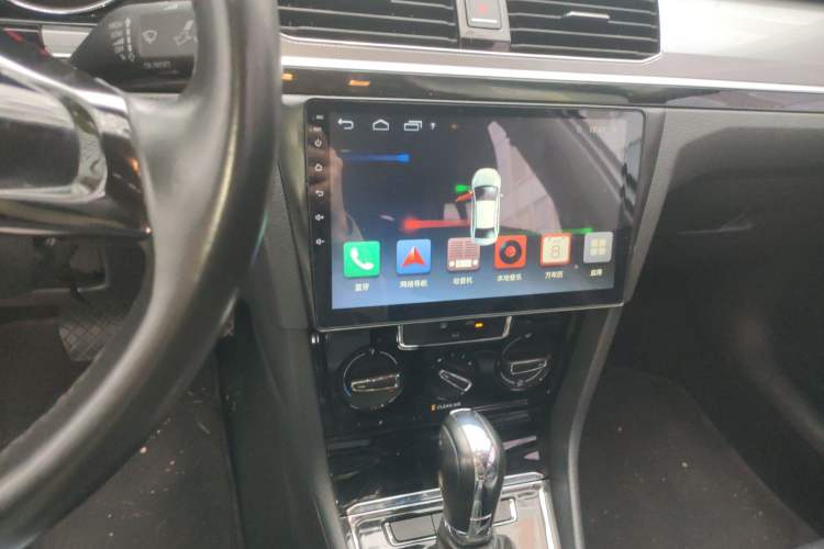 Used Volkswagen Bora 2017 1.6L Automatic Comfort Model Audio And AC Panel