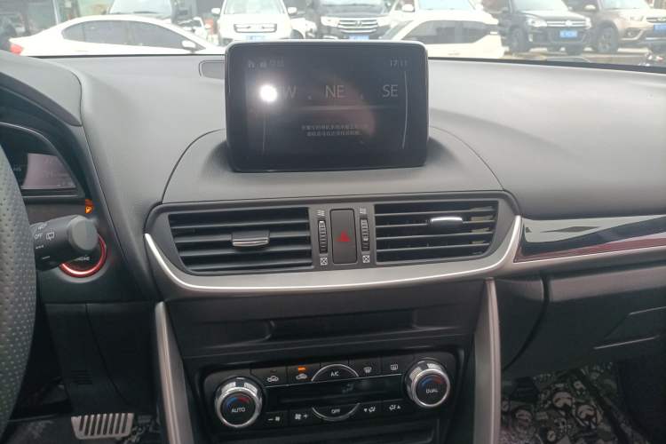 Used Mazda CX-4 2018 2.0L Automatic Two-Wheel Drive Blue Sky Exploration Version China V Standard