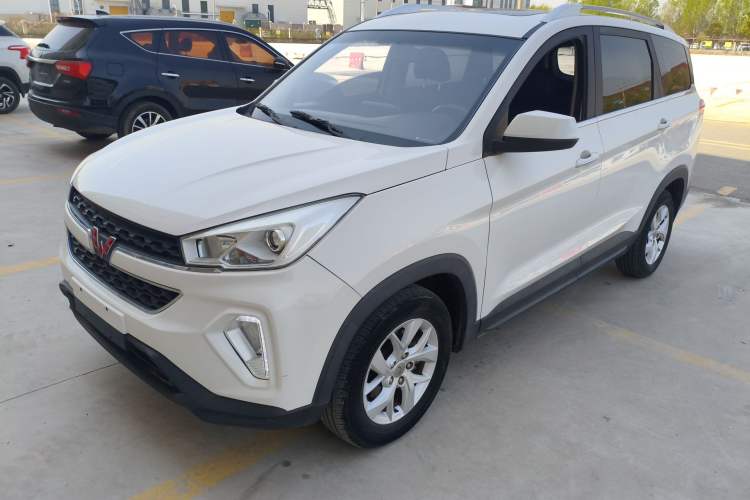 Used Wuling Hongguang S3 2018 1.5L Manual Luxury Model China V Standard