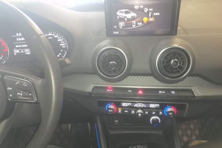 Used Audi Q2L 2020 35 TFSI Fashion Dynamic Model