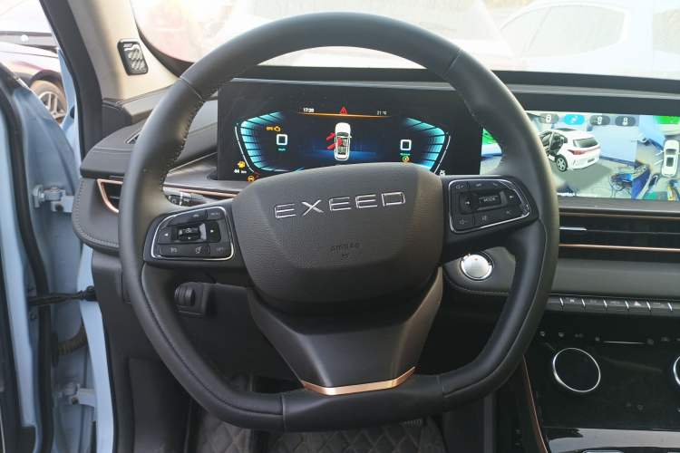 Used EXEED Zhuifeng C-DM 2022 1.5 TCI-DHT 105 km "Chengfeng Qi" Edition