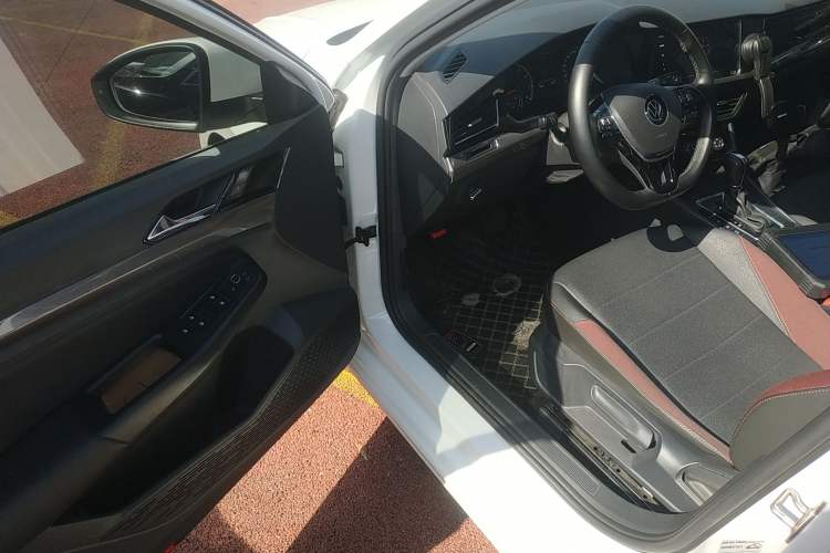 Used Volkswagen Bora 2021 1.5L Automatic Comfort Smart Connect Edition Driver Seat