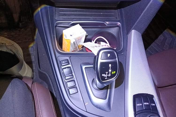 Used BMW 3 Series 2019 320i M Sport Package Gear Lever