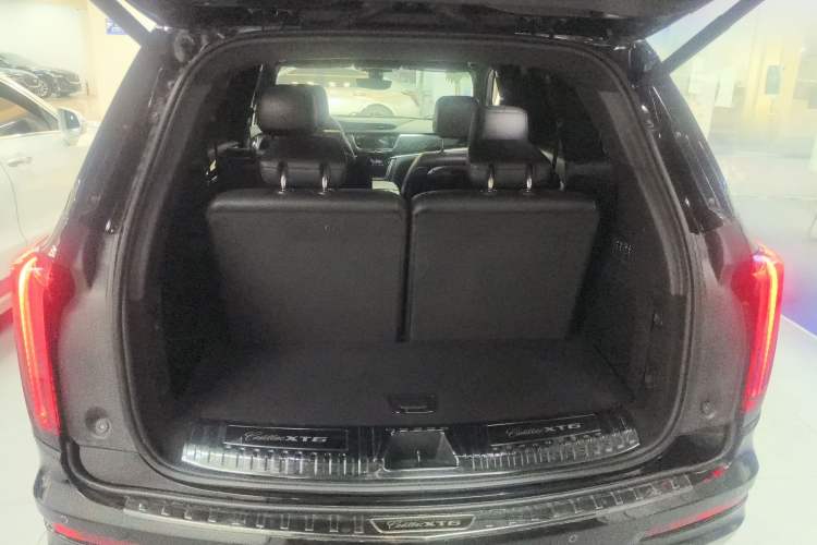 Used Cadillac XT6 2022 2.0T Six-Seater Four-Wheel Drive Luxury Version
