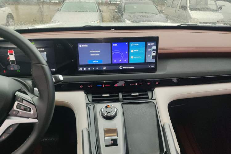 Used SAIC MAXUS Xingji 2023 Starry H 2.0T Automatic Diesel Dual-Turbo All-Wheel Drive Luxury Edition Long Wheelbase