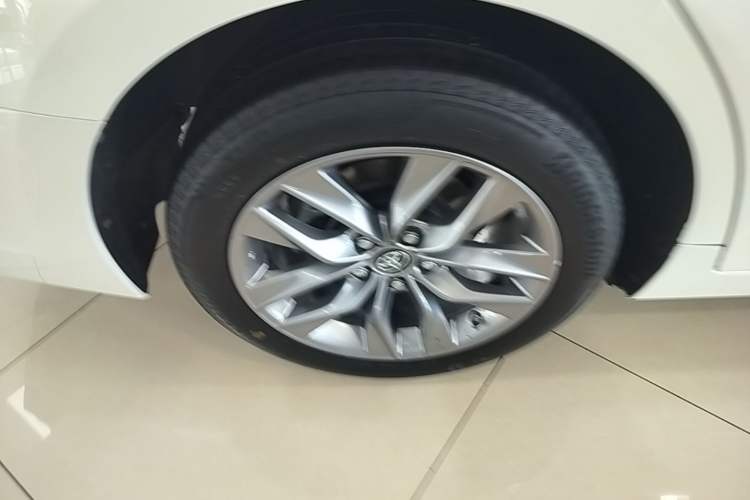 Used Toyota Avalon 2019 2.0L Ambition Edition China VI
