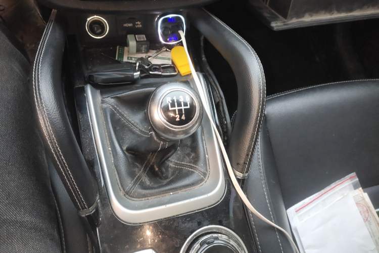 Used Zotye SR7 2016 1.5T Manual Cube Heart Edition China V Standard
