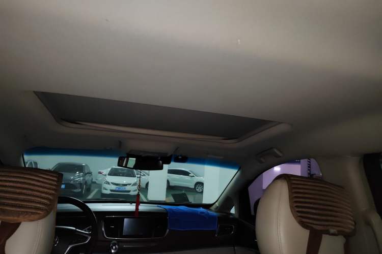 Used Buick GL8 2017 25S Prestige Version China V Standard Headliner