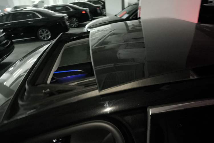 Used Audi A8 2022 A8L 50 TFSI quattro Comfort Edition Collector's Model Roof