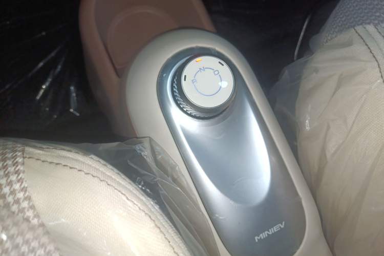 Used Wuling Hongguang MINIEV 2025 Four-Door Version Advanced Edition