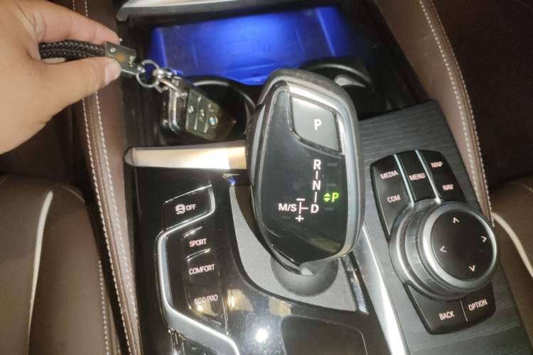 Used BMW 5 Series 2022 Restyled 530Li Leading Edition M Sport Package