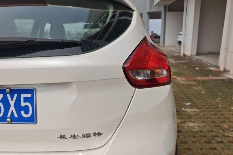 Used Ford Focus 2017 Hatchback 1.6L Automatic Comfort Plus SmartDrive Edition
