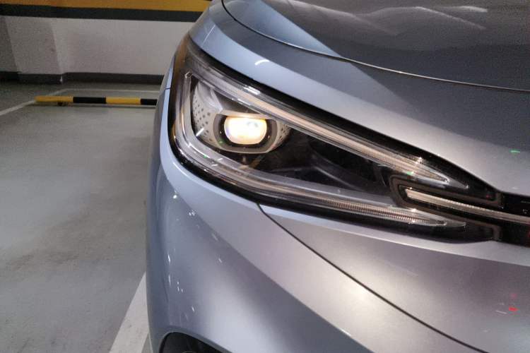 Used Volkswagen ID.4 X 2021 1st Edition ID. First Impression Edition Right Front Headlight