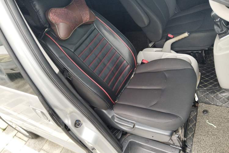 Used JAC Refine M3 2019 Creator Edition 1.8L Luxury Model Right Front Seat