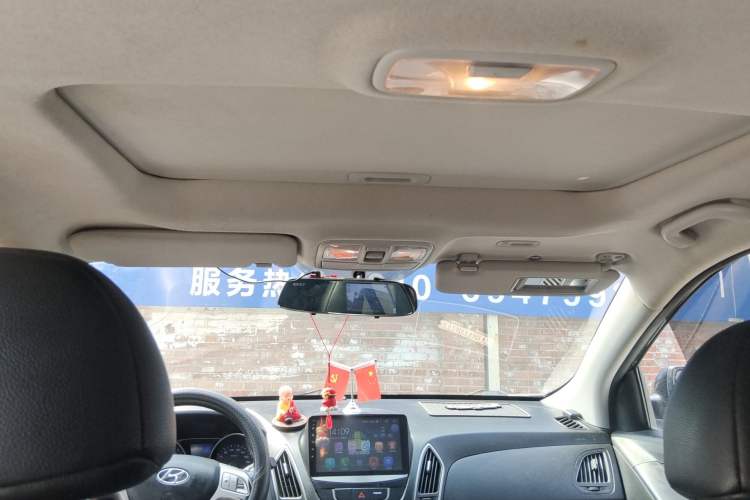 Used Hyundai ix35 2015 2.0L Automatic 2WD Smart Version China V Standard
