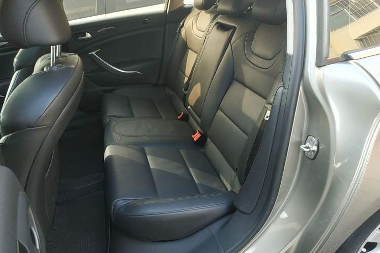 Used Citroen C5 2014 2.0L Automatic Luxury Edition